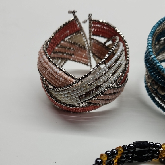Chic Multicolor Beaded Bracelet Collection - Picture 3 of 6